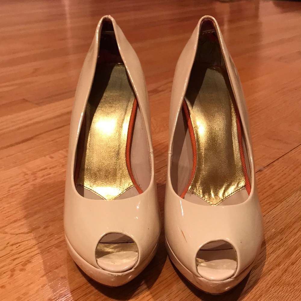 Ted Baker Women’s Svana 5 Peep Toe Platform “Nude”